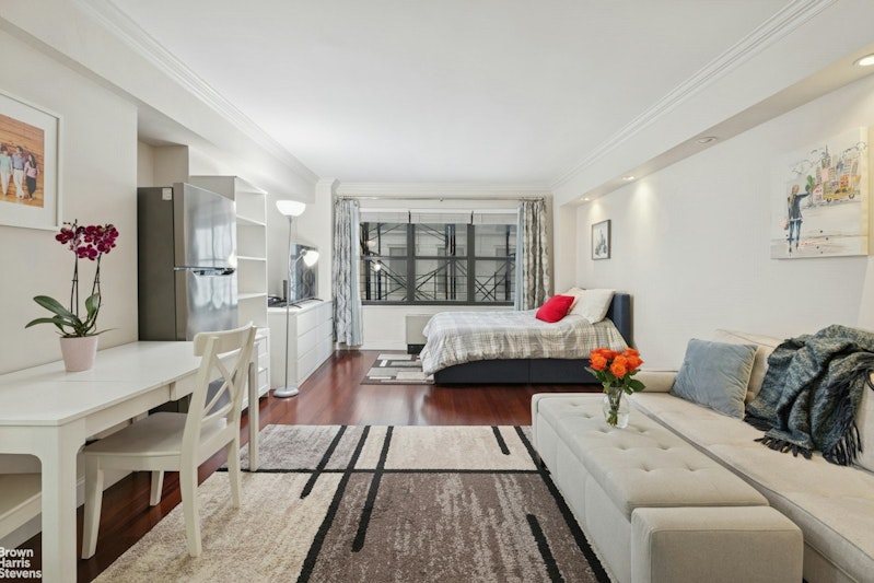 140 East 56th Street 3G, Midtown East, Midtown East, NYC - 1 Bathrooms  
2 Rooms - 