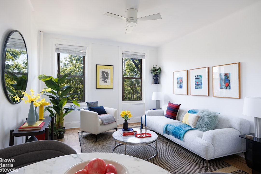 Photo 1 of 3 4th Place 6, Carroll Gardens, New York, $650,000, Web #: 23460641