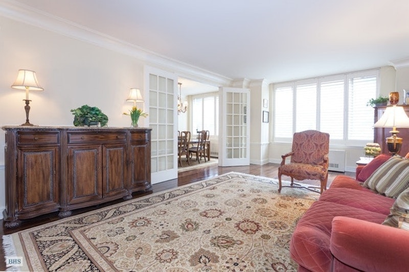 308 East 72nd Street 3D, Upper East Side, Upper East Side, NYC - 2 Bedrooms  
3 Bathrooms  
5 Rooms - 
