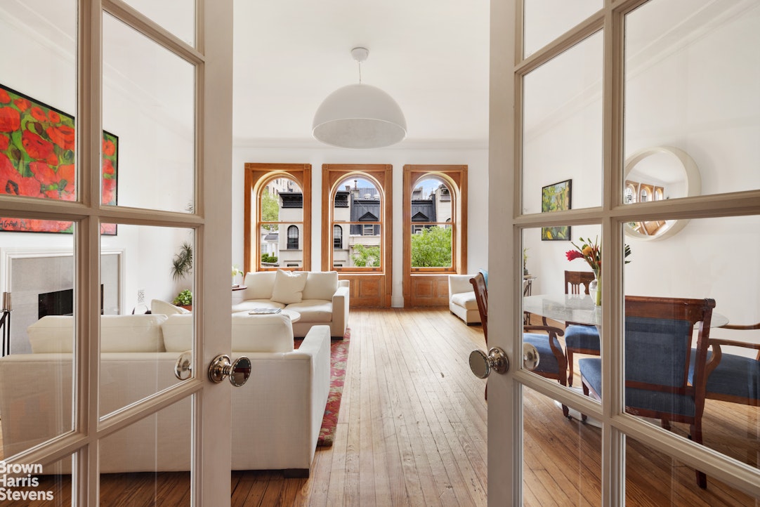 Photo 1 of 14 East 92nd Street 4, Upper East Side, NYC, $1,250,000, Web #: 23462907