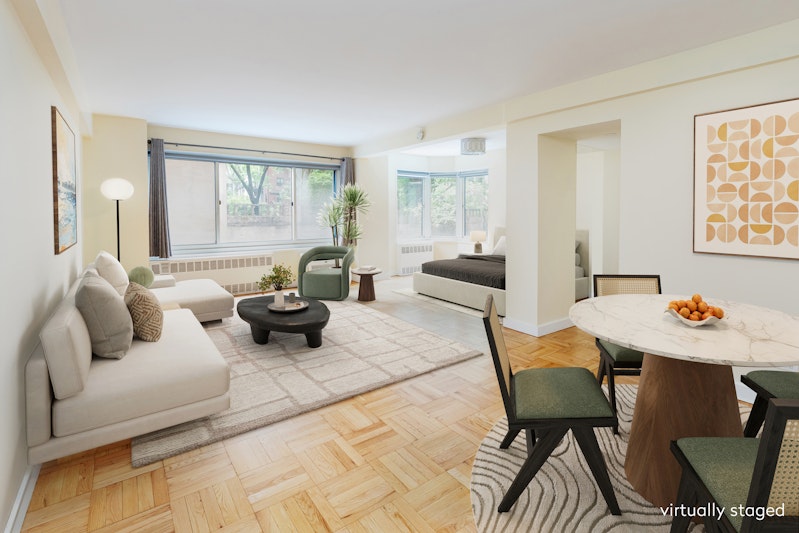 Property for Sale at 249 East 48th Street 3A, Midtown East, Midtown East, NYC - Bathrooms: 1 
Rooms: 2.5 - $675,000