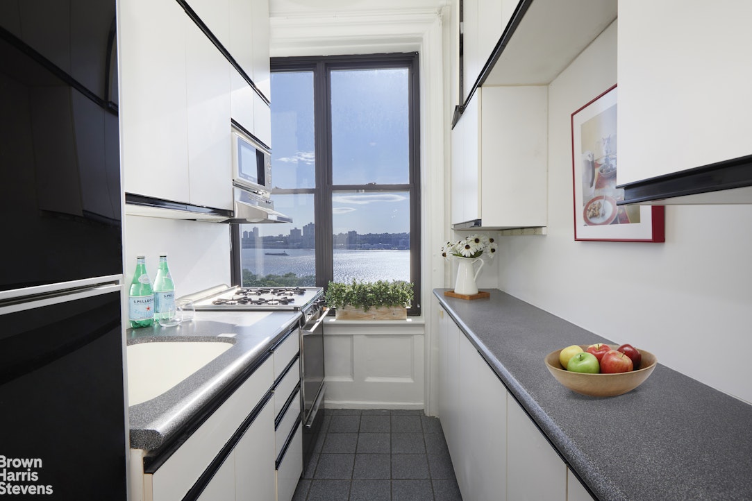210 Riverside Drive Upper West Side New York NY 10025