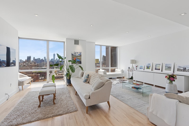 101 West 24th Street 20De, Chelsea, Downtown, NYC - 3 Bedrooms  
3 Bathrooms  
7 Rooms - 