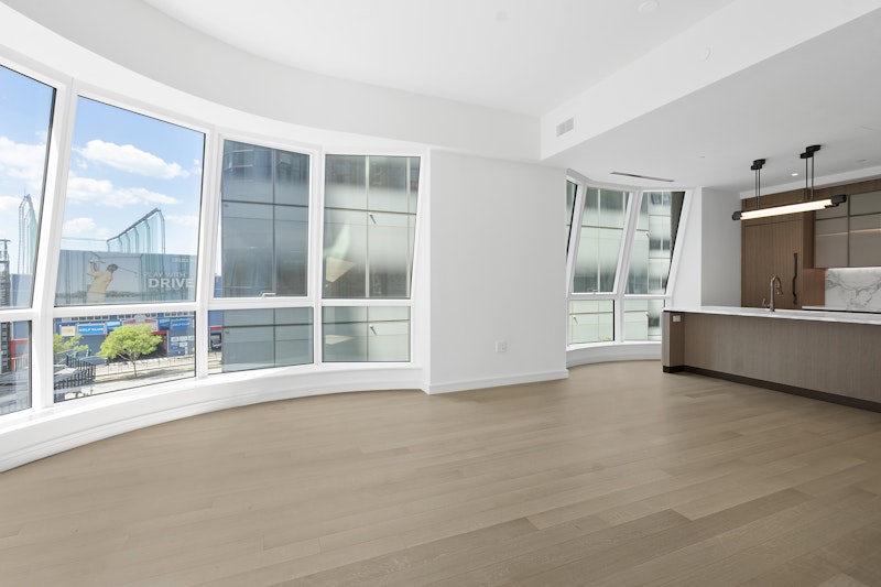 515 West 18th Street 510, Chelsea, Downtown, NYC - 2 Bedrooms  
2 Bathrooms  
5 Rooms - 