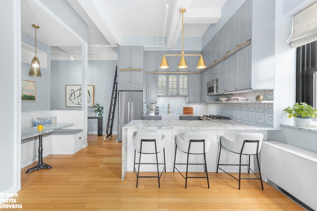 Photo 1 of 365 Bridge Street 22C, Downtown Brooklyn, New York, $10,000, Web #: 23471847