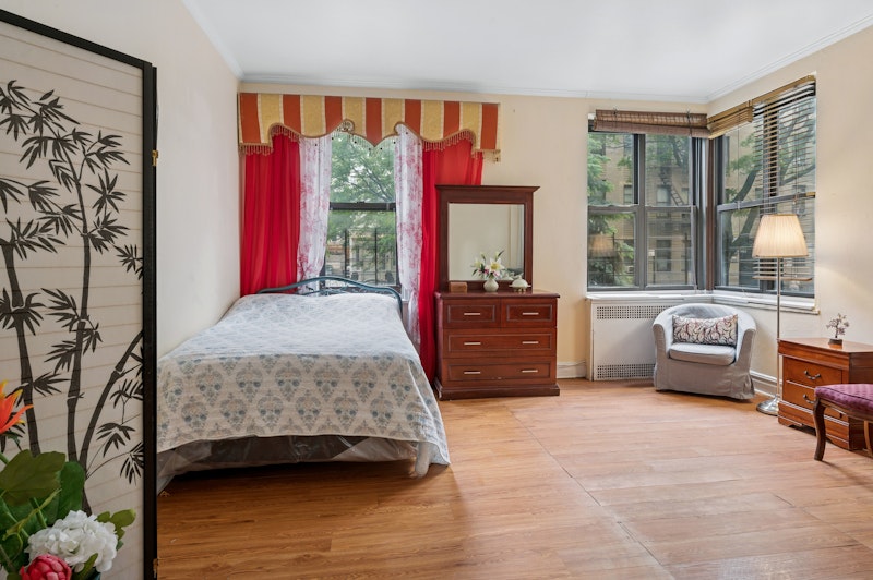 Property for Sale at 2962 Decatur Ave 1D, Bedford Park, Bronx, New York - Bathrooms: 1 
Rooms: 2  - $145,000