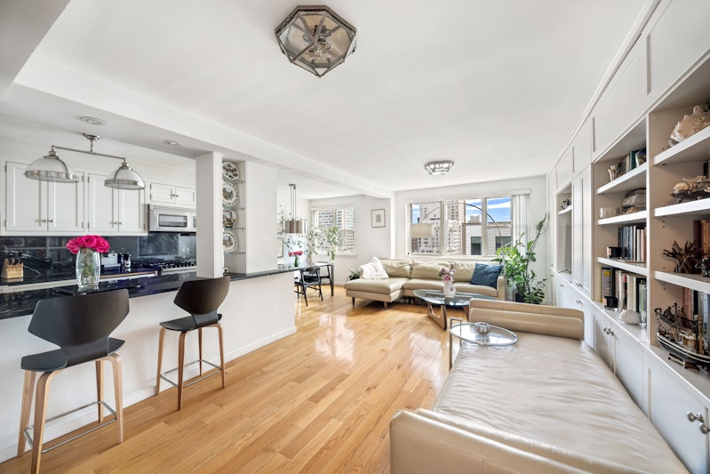 Property for Sale at 340 East 80th Street 17F, Upper East Side, Upper East Side, NYC - Bedrooms: 2 
Bathrooms: 2 
Rooms: 4  - $1,395,000