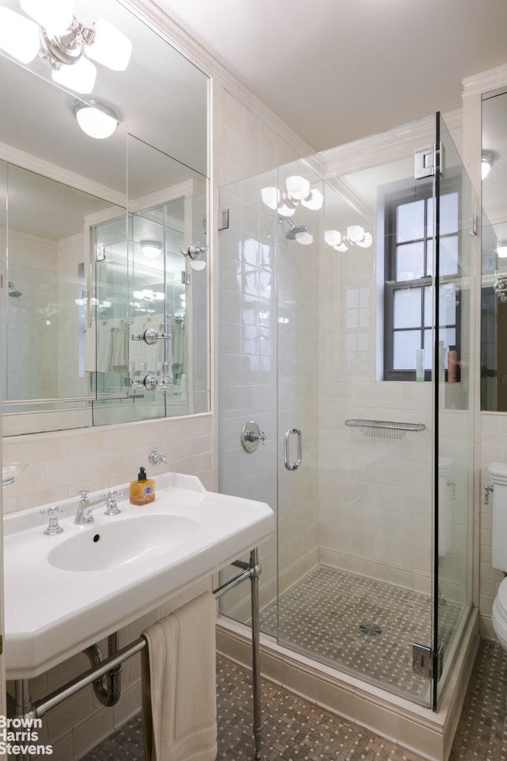 1220 Park Avenue Carnegie Hill New York NY 10128