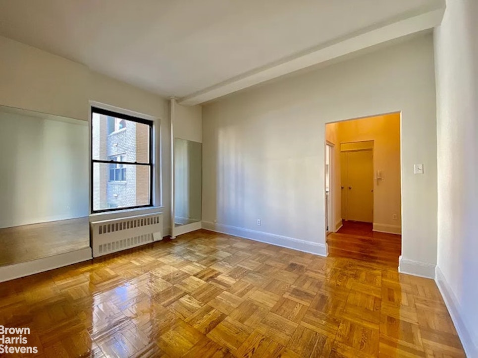 Photo 1 of 1100 Madison Avenue 4H, Upper East Side, NYC, $3,100, Web #: 23475924
