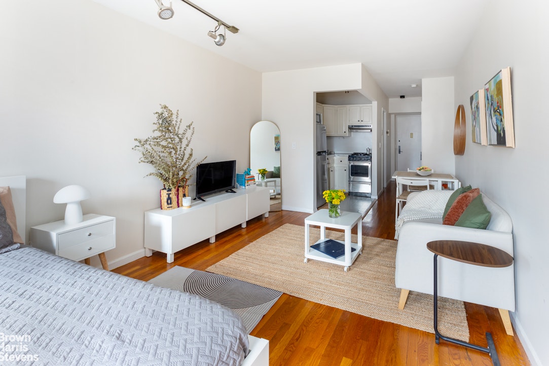 186 West 80th Street Upper West Side New York NY 10024
