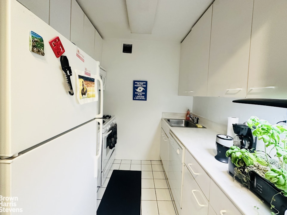 330 East 38th Street Murray Hill New York NY 10016