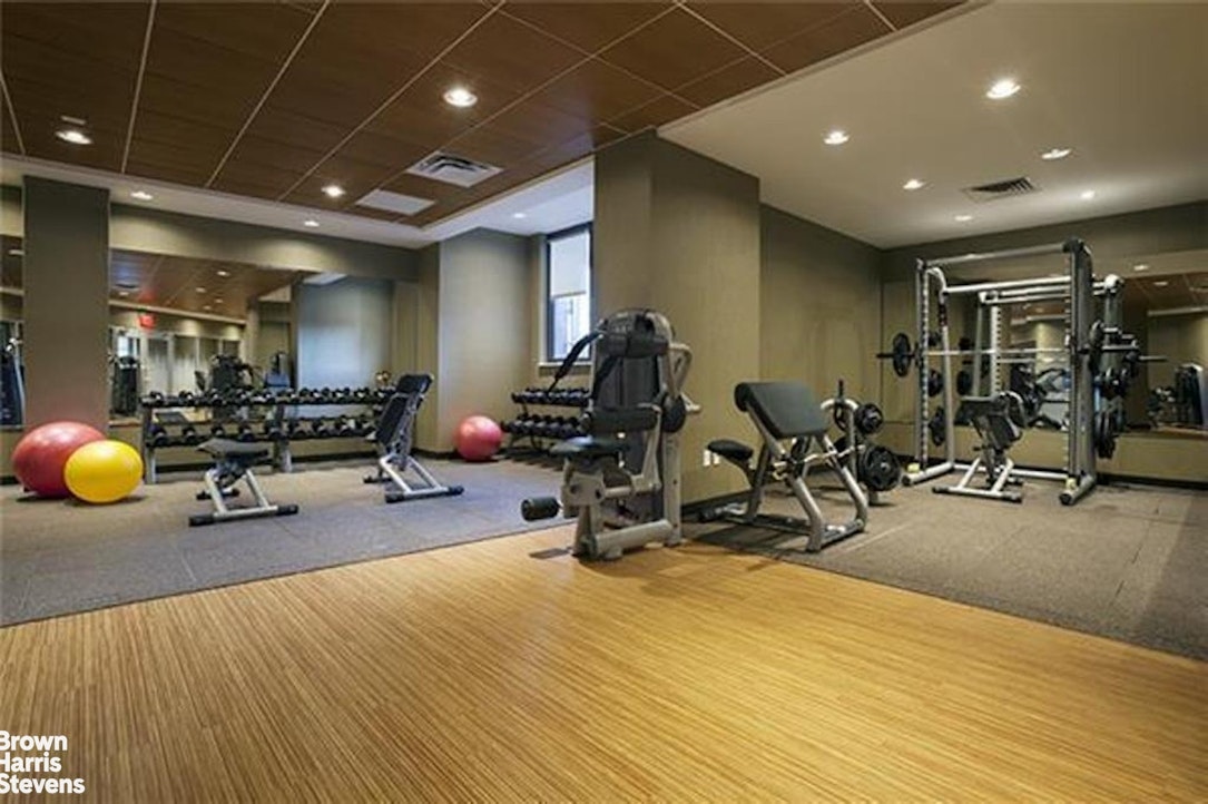 330 East 38th Street Murray Hill New York NY 10016
