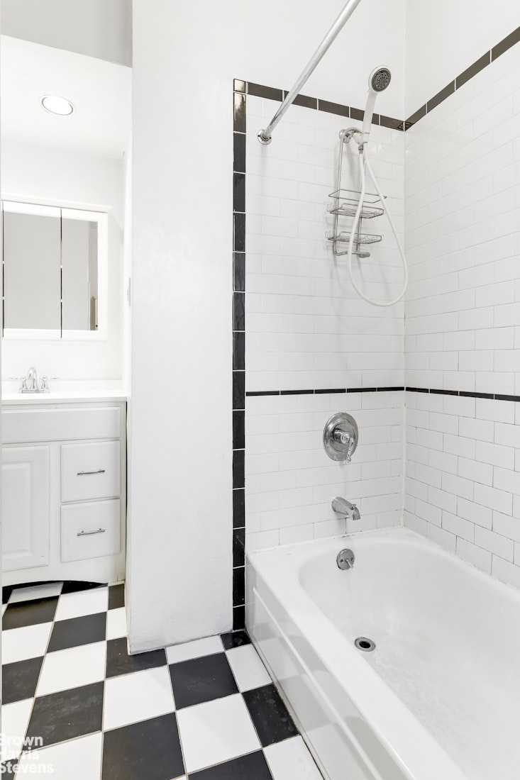 109 Seaman Avenue 4A Inwood New York NY 10034