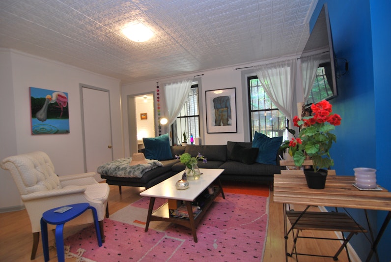 Rental Property at 426 6th Street 1, Park Slope, Brooklyn, New York - Bedrooms: 2 
Bathrooms: 1 
Rooms: 3.5 - $4,400 MO.