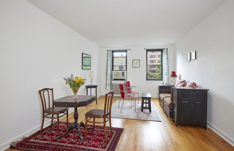 Property for Sale at 221 East 78th Street 6F, Upper East Side, Upper East Side, NYC - Bedrooms: 1 
Bathrooms: 1 
Rooms: 3  - $569,000