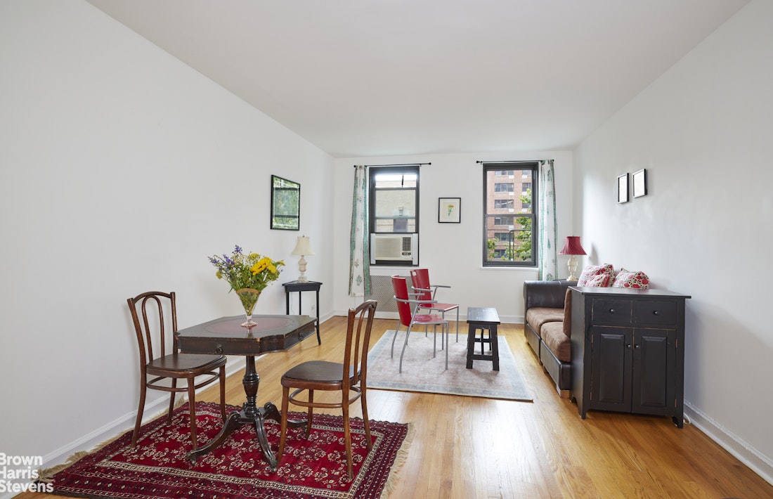 Photo 1 of 221 East 78th Street 6F, Upper East Side, NYC, $569,000, Web #: 23479557