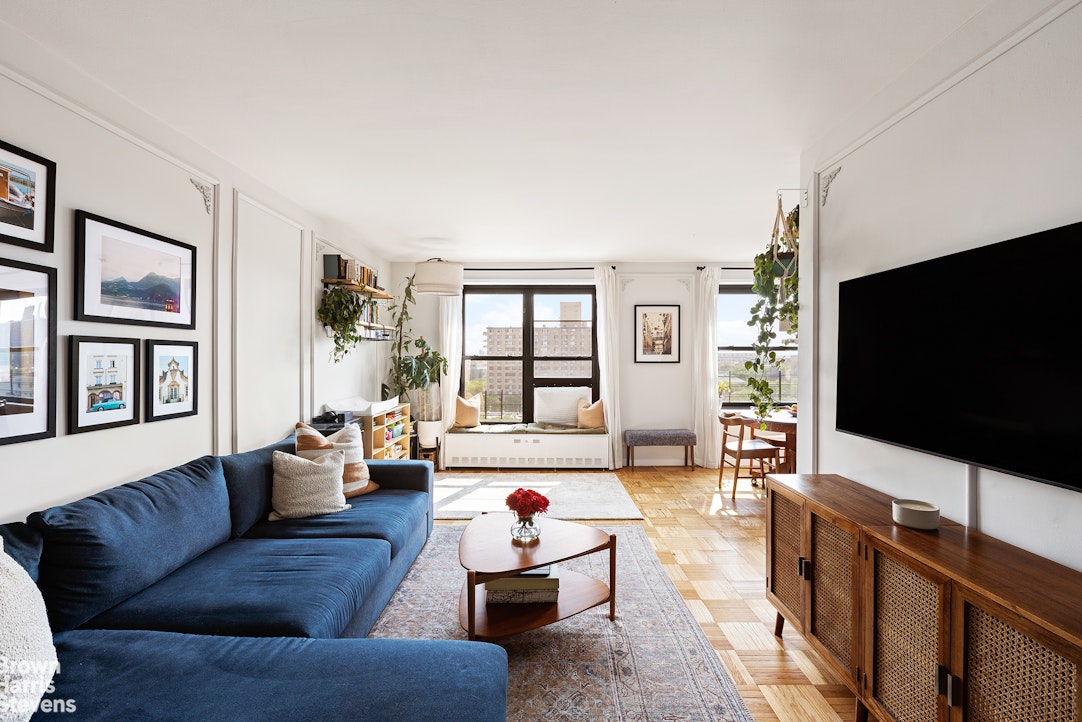 Photo 1 of 205 Clinton Avenue 11F, Clinton Hill, New York, $1,075,000, Web #: 23484386