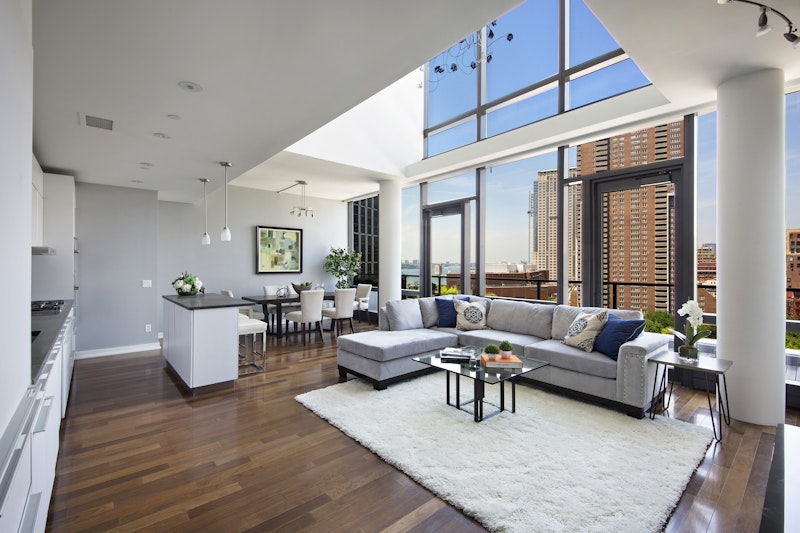 99 Warren Street 11C, Tribeca, Downtown, NYC - 3 Bedrooms  
3 Bathrooms  
5 Rooms - 