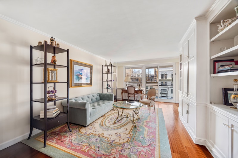 111 East 85th Street 9G, Upper East Side, Upper East Side, NYC - 2 Bedrooms  
2.5 Bathrooms  
4 Rooms - 