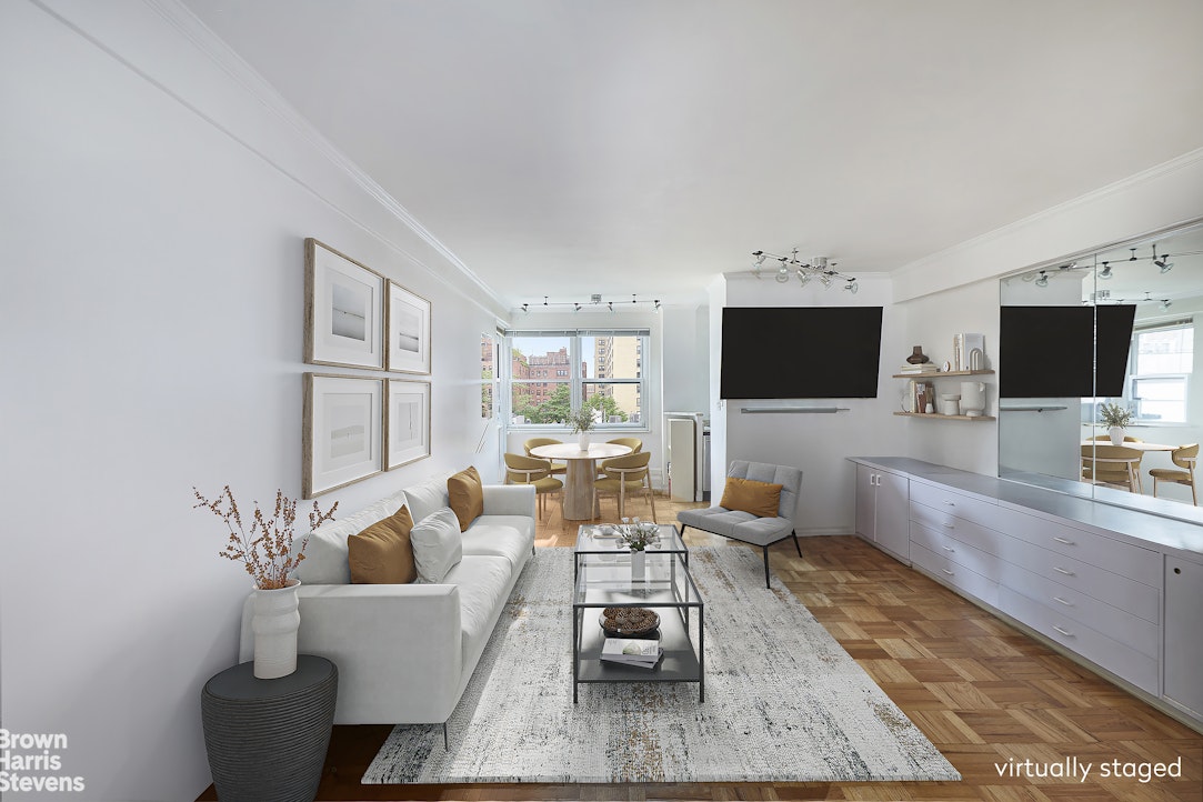 Photo 1 of 315 East 69th Street 7G, Upper East Side, NYC, $395,000, Web #: 23492602
