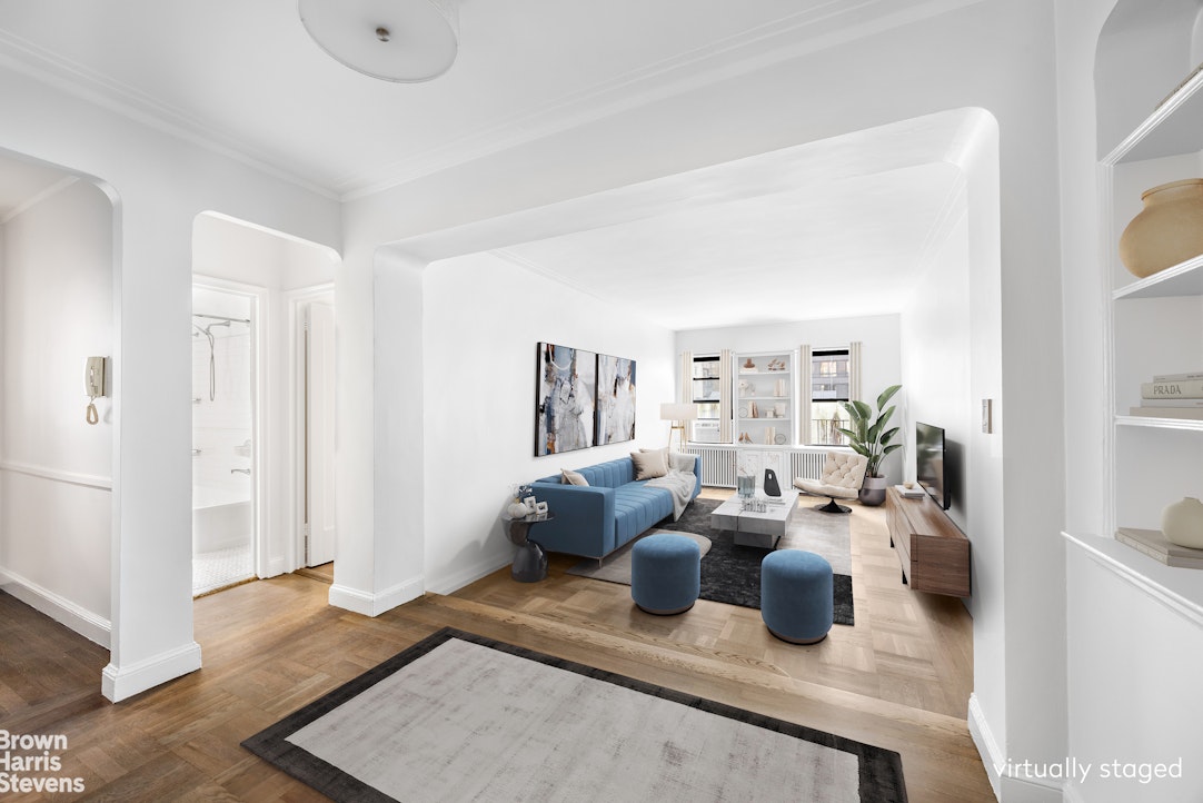 Photo 1 of 349 East 49th Street 6P, Midtown East, NYC, $635,000, Web #: 23493233
