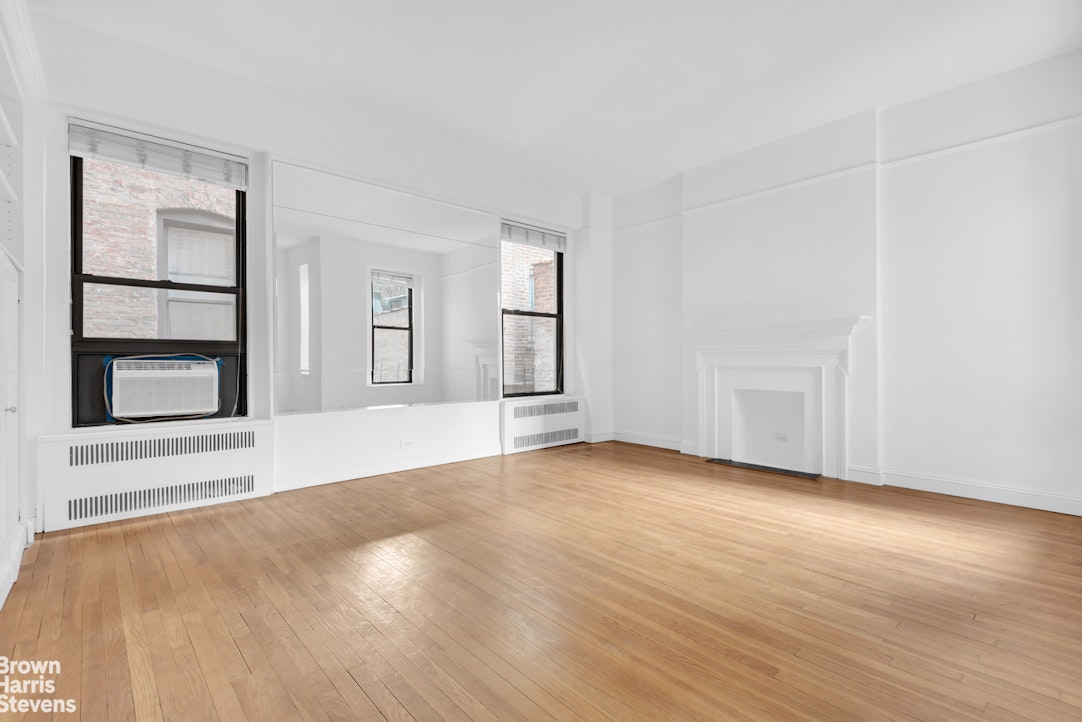 Photo 1 of 101 West 80th Street 3A, Upper West Side, NYC, $4,800, Web #: 23494176