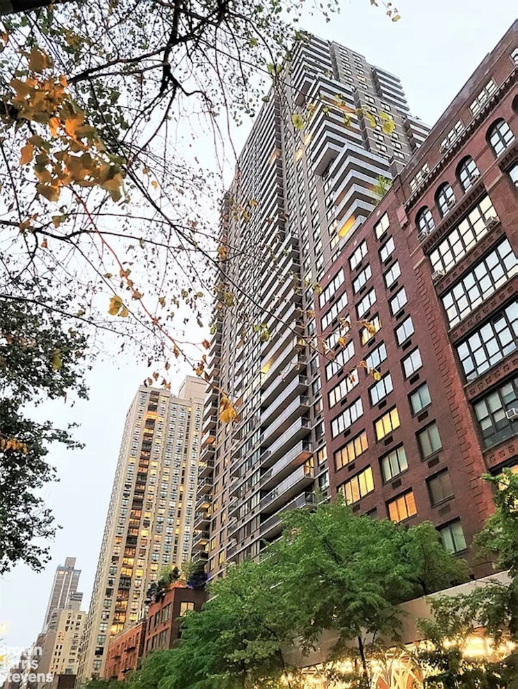 515 East 72nd Street Upper East Side New York NY 10021