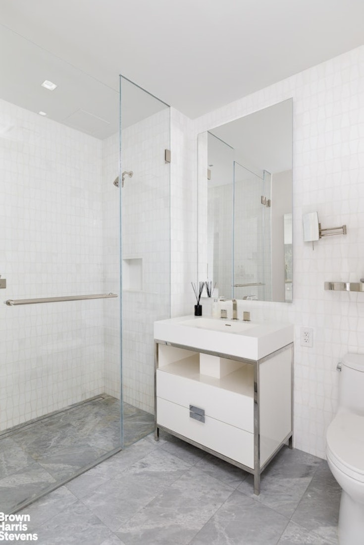 200 Amsterdam Avenue Lincoln Square New York NY 10023