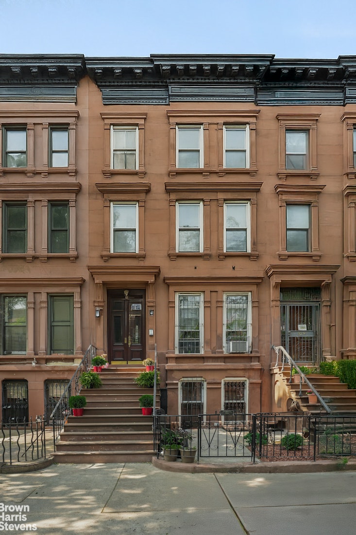 327 Jefferson Avenue Bedford Stuyvesant Brooklyn NY 11216
