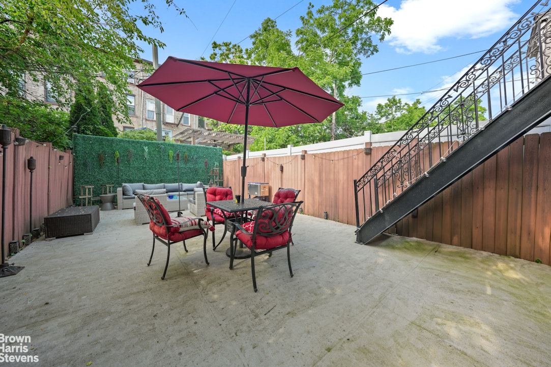 327 Jefferson Avenue Bedford Stuyvesant Brooklyn NY 11216