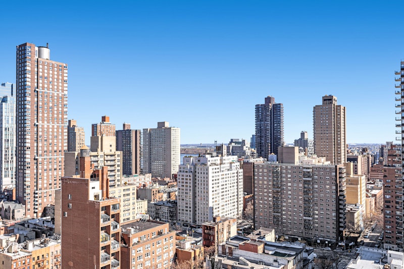 Property for Sale at 300 East 85th Street 2201, Upper East Side, Upper East Side, NYC - Bedrooms: 1 
Bathrooms: 1 
Rooms: 3  - $849,000
