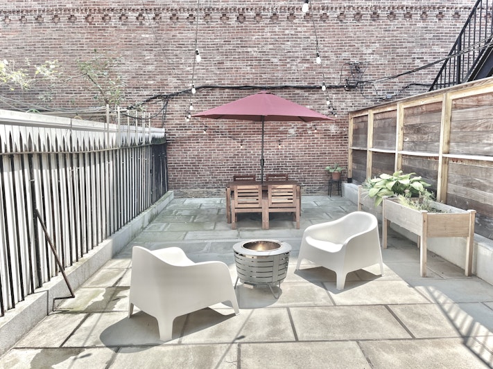 4 First Place 1, Carroll Gardens, Brooklyn, New York - 1 Bedrooms  
1 Bathrooms  
3 Rooms - 