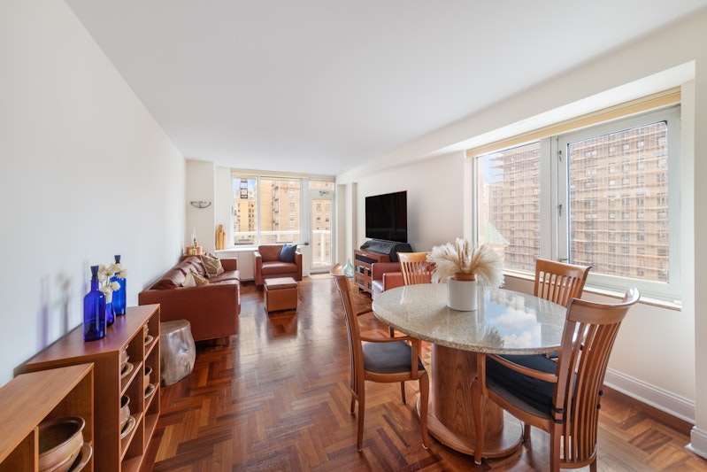 2373 Broadway 930, Upper West Side, Upper West Side, NYC - 2 Bedrooms  
2 Bathrooms  
4 Rooms - 