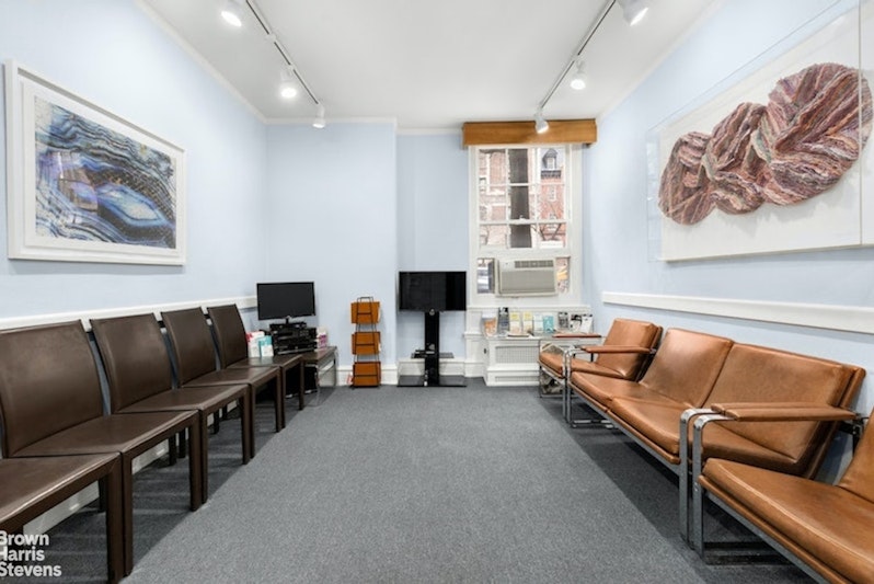 885 Park Avenue 1A, Upper East Side, Upper East Side, NYC - 2.5 Bathrooms  
4 Rooms - 