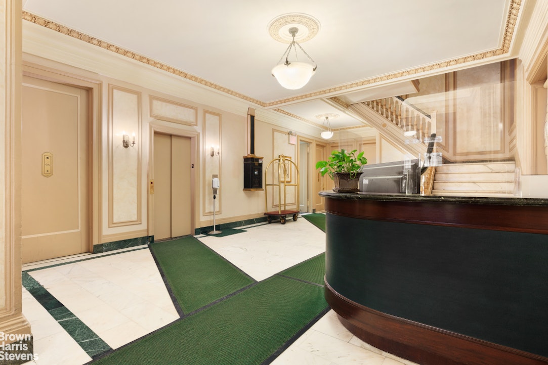 885 West End Avenue Upper West Side New York NY 10025