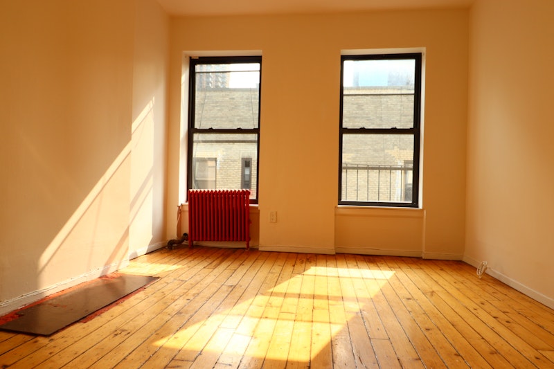 426 West 45th Street 5Re, Midtown West, Midtown West, NYC - 1 Bedrooms  
1 Bathrooms  
3 Rooms - 