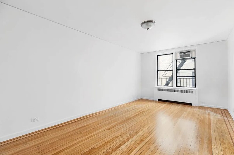 107 University Place 1E, Greenwich Village, Downtown, NYC - 1 Bathrooms  
1 Rooms - 