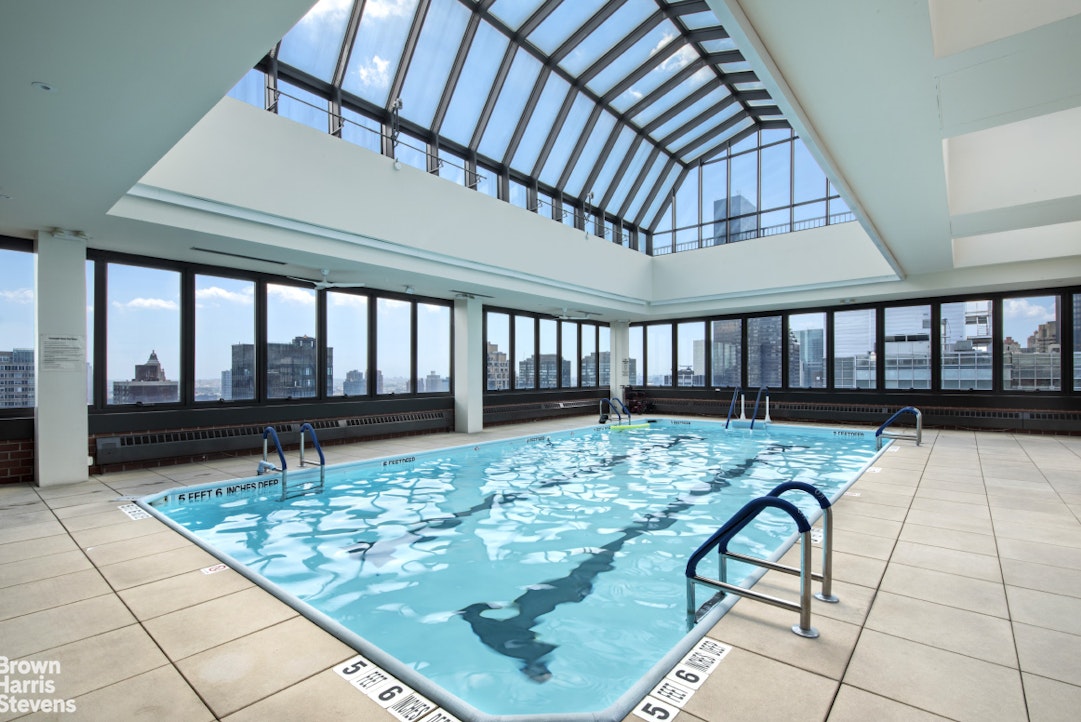 300 East 54th Street 22H Sutton Place New York NY 10022