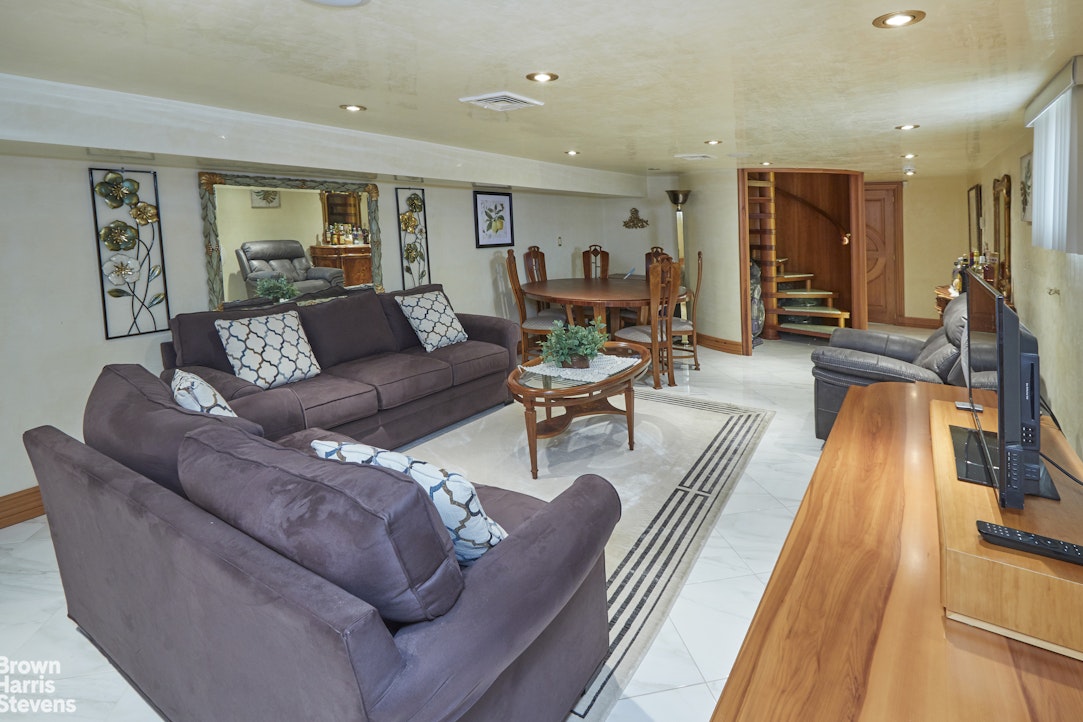 1068 82nd Street Dyker Heights Brooklyn NY 11228