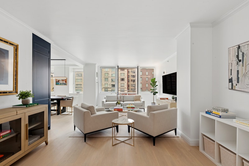 188 East 78th Street 9C, Upper East Side, Upper East Side, NYC - 2 Bedrooms  
2.5 Bathrooms  
5 Rooms - 