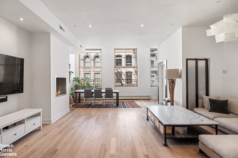461 Broome Street 4thfloor, Soho, Downtown, NYC - 2 Bedrooms  
2 Bathrooms  
4 Rooms - 