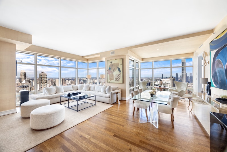 151 East 58th Street 35B, Midtown East, Midtown East, NYC - 2 Bedrooms  
2.5 Bathrooms  
6 Rooms - 