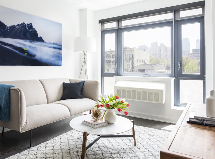 181 Front Street 7G, Dumbo, Brooklyn, New York - 2 Bedrooms  
2 Bathrooms  
4 Rooms - 