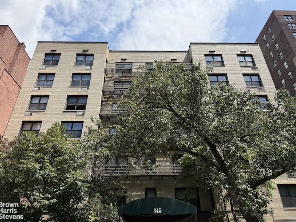 345 East 54th Street Sutton Place New York NY 10022