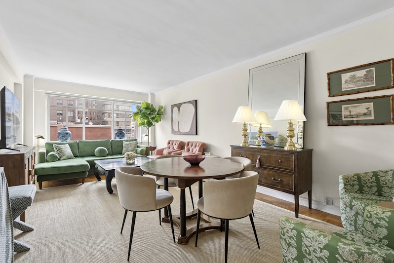 715 Park Avenue, Upper East Side, Upper East Side, NYC - 1 Bedrooms  
1 Bathrooms  
3 Rooms - 