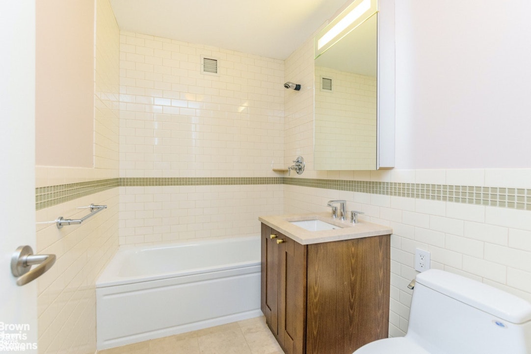 640 West 237th Street 8B Riverdale Bronx NY 10463