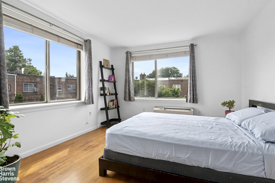 33-30 61st Street Woodside Queens NY 11377