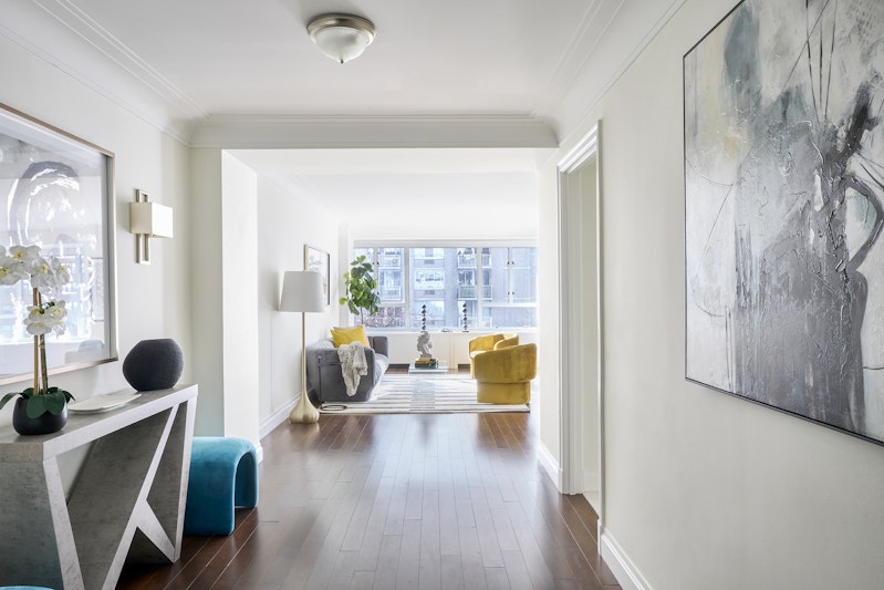 200 East 66th Street, Upper East Side, Upper East Side, NYC - 2 Bedrooms  
2 Bathrooms  
5 Rooms - 