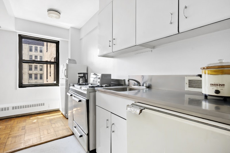 345 West 145th Street, Hamilton Heights, Upper Manhattan, NYC - 1 Bedrooms  
1 Bathrooms  
3 Rooms - 