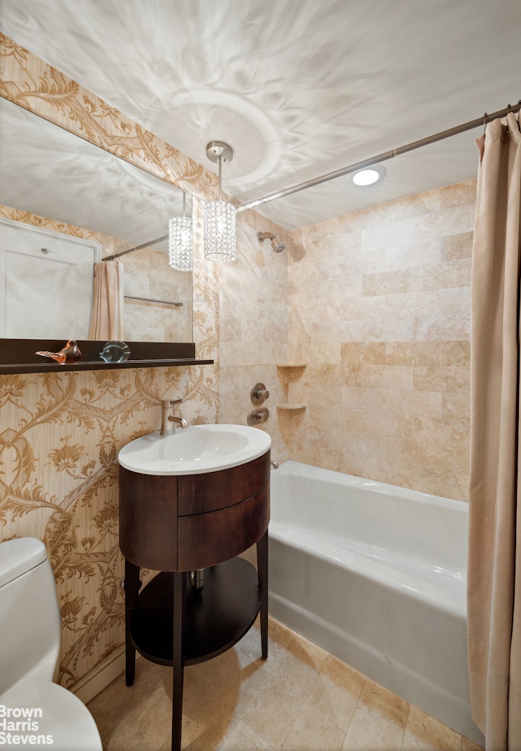 315 East 69th Street Upper East Side New York NY 10021